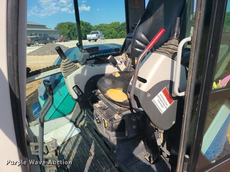 image for item BR9794 2004 IHI 80NX-3  mini excavator