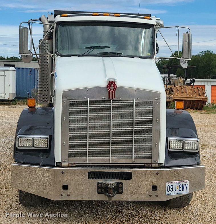 image for item BR9809 2007 Kenworth T800  dump truck