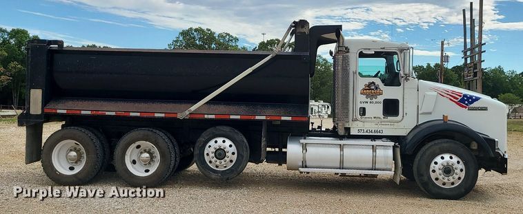 image for item BR9809 2007 Kenworth T800  dump truck