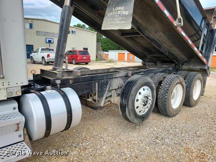 image for item BR9809 2007 Kenworth T800  dump truck