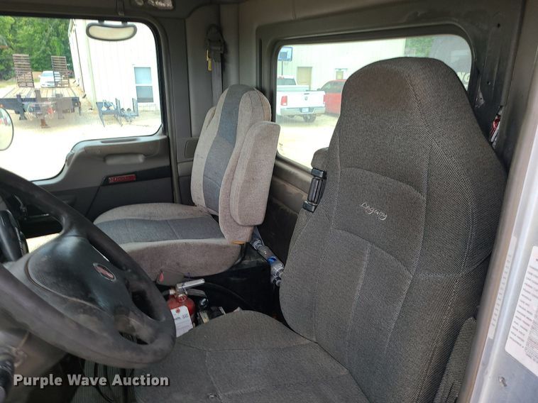 image for item BR9809 2007 Kenworth T800  dump truck