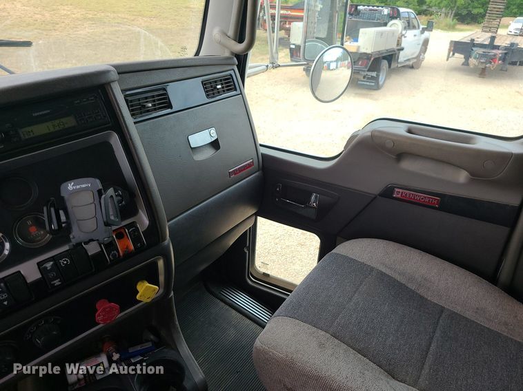 image for item BR9809 2007 Kenworth T800  dump truck