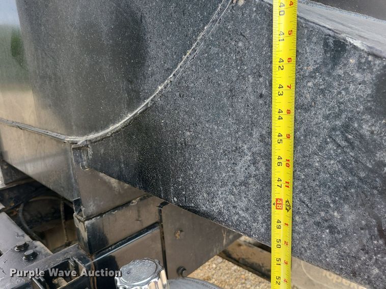 image for item BR9809 2007 Kenworth T800  dump truck