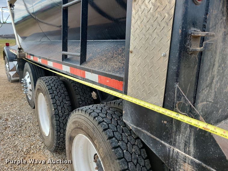 image for item BR9809 2007 Kenworth T800  dump truck