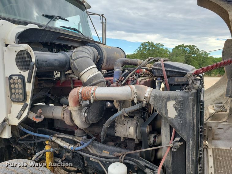 image for item BR9809 2007 Kenworth T800  dump truck