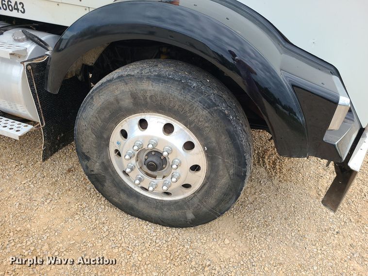 image for item BR9809 2007 Kenworth T800  dump truck