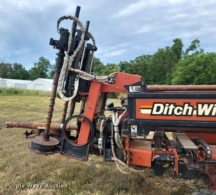 image for item BR9810 2007 Ditch Witch JT2720 All-Terrain  directional boring unit