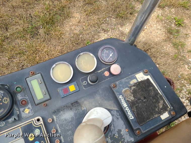 image for item BR9810 2007 Ditch Witch JT2720 All-Terrain  directional boring unit