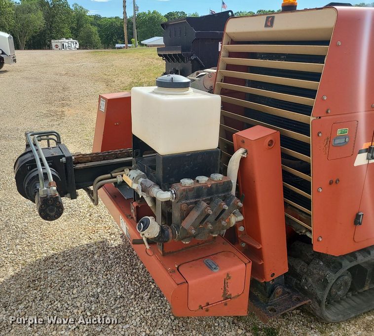 image for item BR9810 2007 Ditch Witch JT2720 All-Terrain  directional boring unit