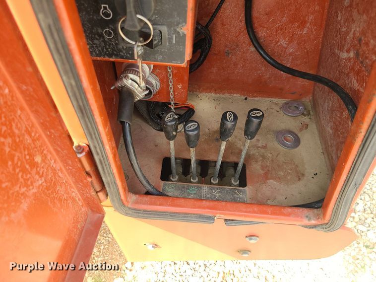 image for item BR9810 2007 Ditch Witch JT2720 All-Terrain  directional boring unit