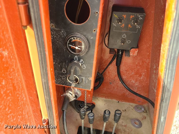 image for item BR9810 2007 Ditch Witch JT2720 All-Terrain  directional boring unit