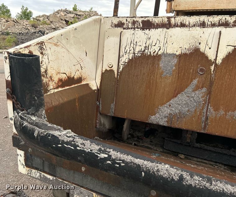 image for item DI7887 2002 Cedarapids MS-4  shuttle buggy material transfer unit