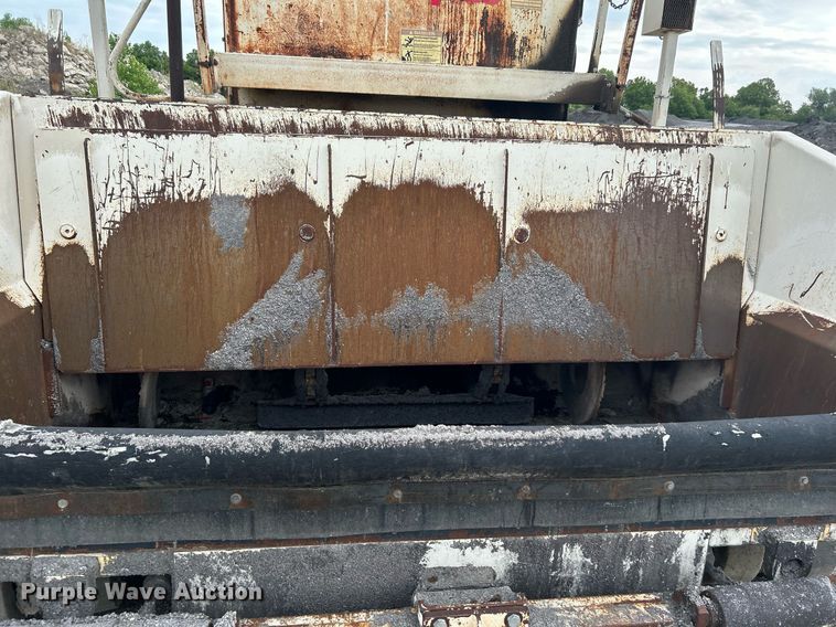 image for item DI7887 2002 Cedarapids MS-4  shuttle buggy material transfer unit