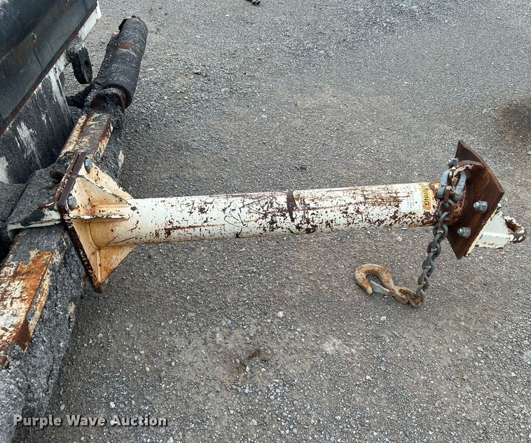 image for item DI7887 2002 Cedarapids MS-4  shuttle buggy material transfer unit