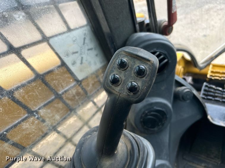 image for item DI7889 2013 Caterpillar 299D  tracked skid steer loader