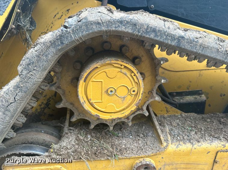 image for item DI7889 2013 Caterpillar 299D  tracked skid steer loader