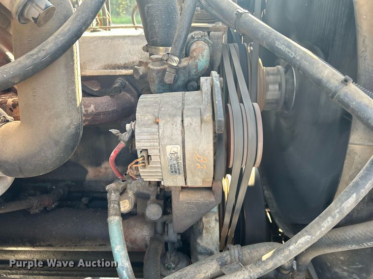 image for item DI7890 1990 International 4700  bucket truck