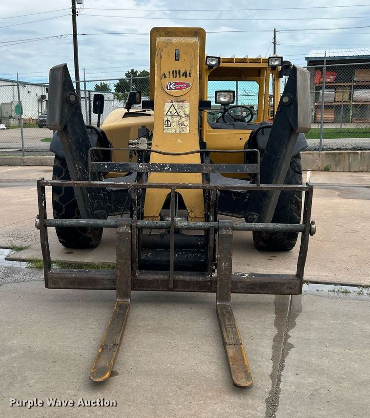 image for item DI7895 2012 Caterpillar TL943  telehandler