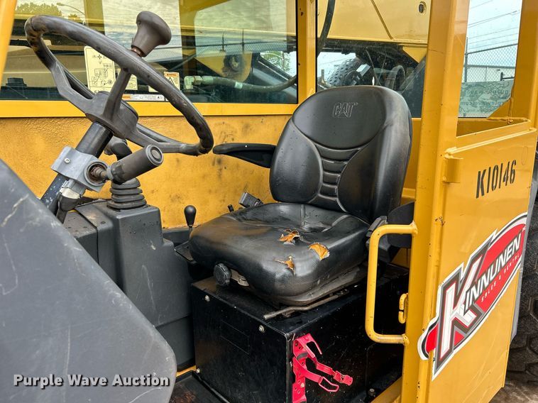 image for item DI7895 2012 Caterpillar TL943  telehandler