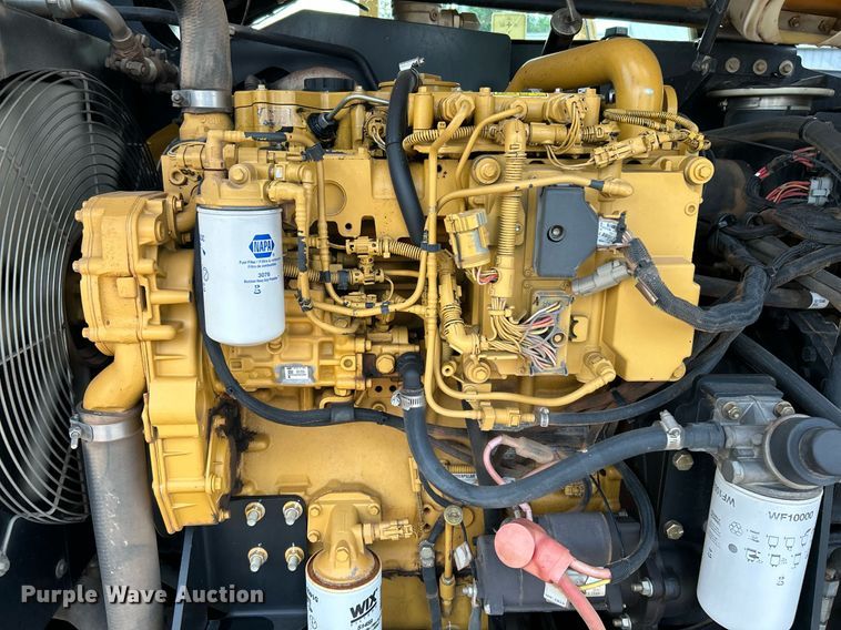 image for item DI7895 2012 Caterpillar TL943  telehandler