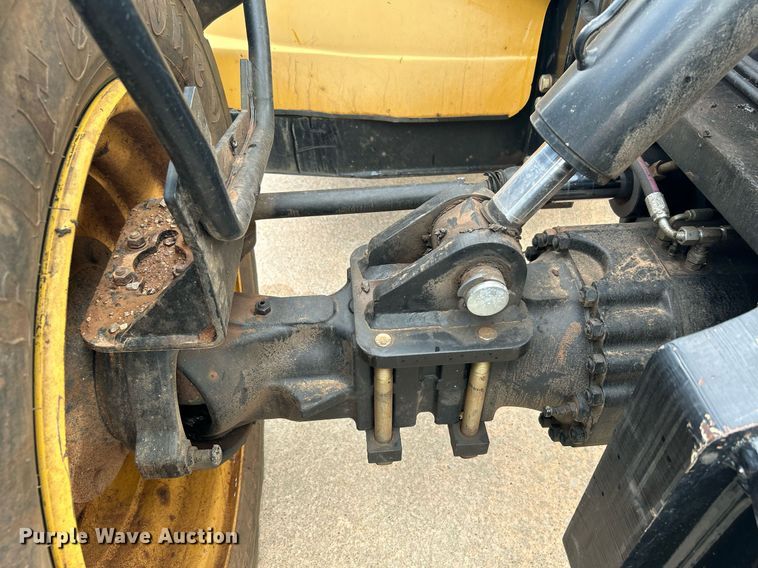image for item DI7895 2012 Caterpillar TL943  telehandler