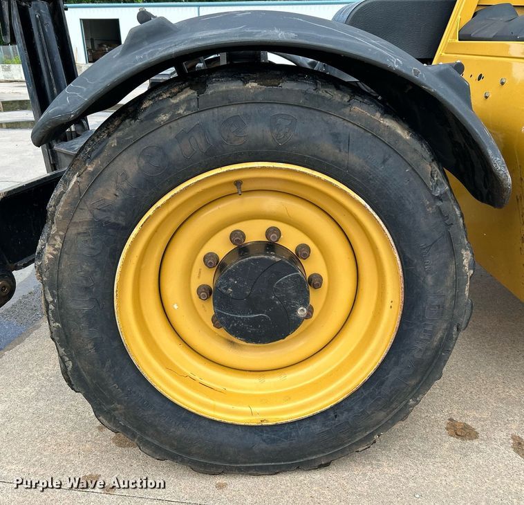 image for item DI7895 2012 Caterpillar TL943  telehandler