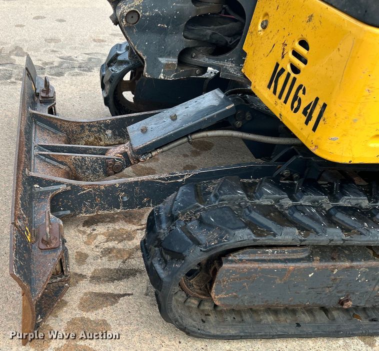 image for item DI7896 2016 John Deere 17G  mini excavator