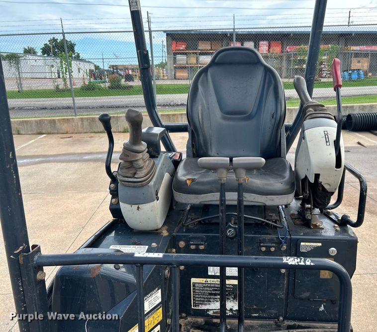 image for item DI7896 2016 John Deere 17G  mini excavator