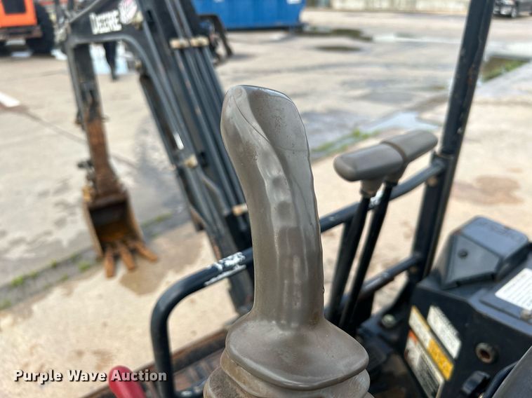 image for item DI7896 2016 John Deere 17G  mini excavator