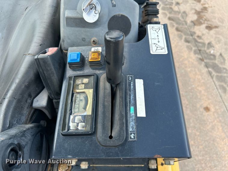 image for item DI7896 2016 John Deere 17G  mini excavator