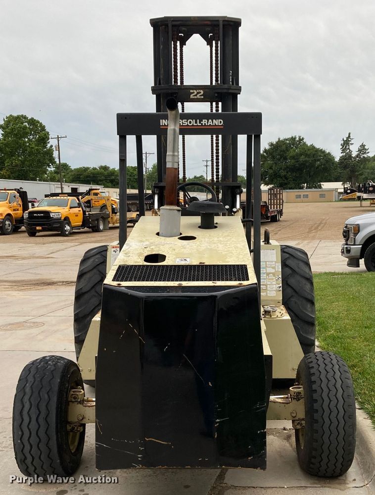 image for item DJ6180 1998 Ingersoll Rand RT-708G  forklift