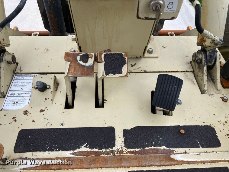 image for item DJ6180 1998 Ingersoll Rand RT-708G  forklift