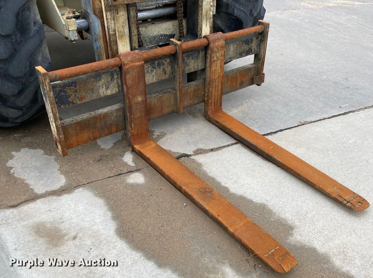 image for item DJ6180 1998 Ingersoll Rand RT-708G  forklift