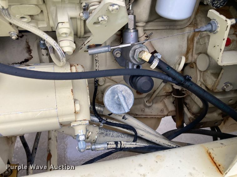 image for item DJ6180 1998 Ingersoll Rand RT-708G  forklift