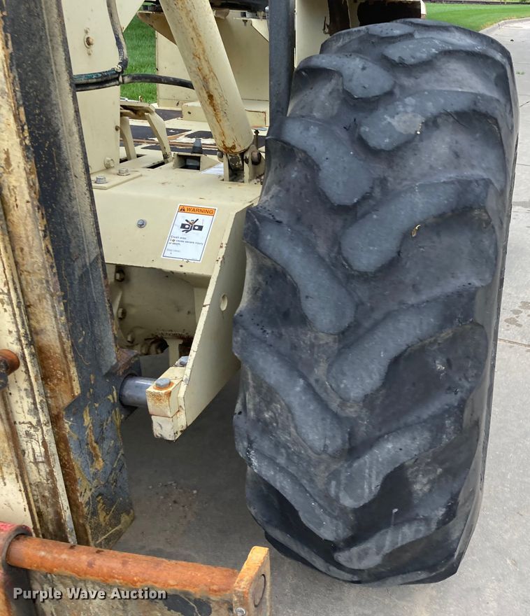 image for item DJ6180 1998 Ingersoll Rand RT-708G  forklift