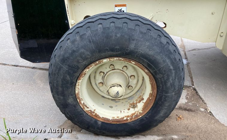 image for item DJ6180 1998 Ingersoll Rand RT-708G  forklift