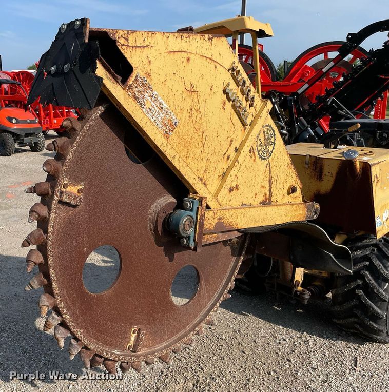 image for item DL3837 1999 Vermeer LM42  rock saw