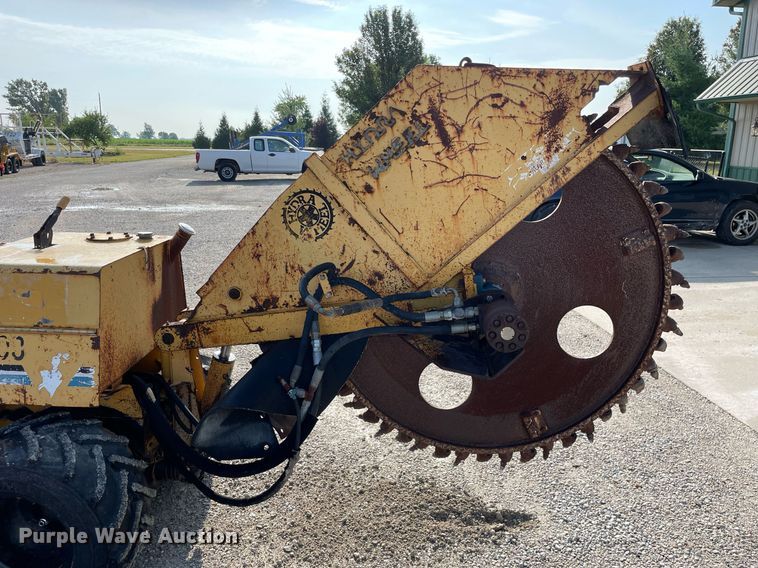 image for item DL3837 1999 Vermeer LM42  rock saw