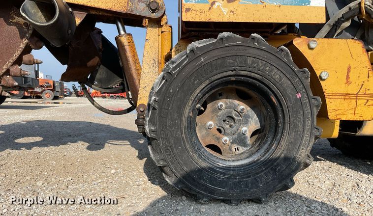 image for item DL3837 1999 Vermeer LM42  rock saw