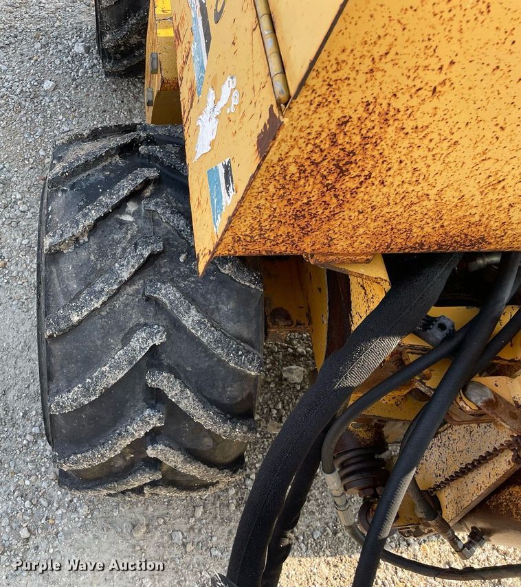 image for item DL3837 1999 Vermeer LM42  rock saw