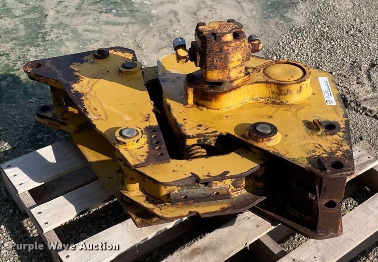 image for item DL3837 1999 Vermeer LM42  rock saw