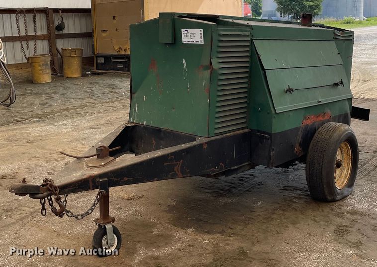 image for item DL3844 Smith  air compressor