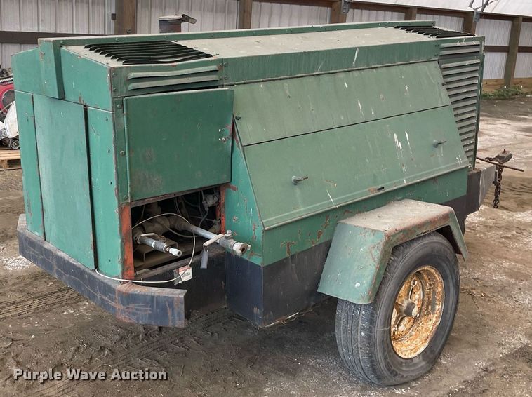 image for item DL3844 Smith  air compressor