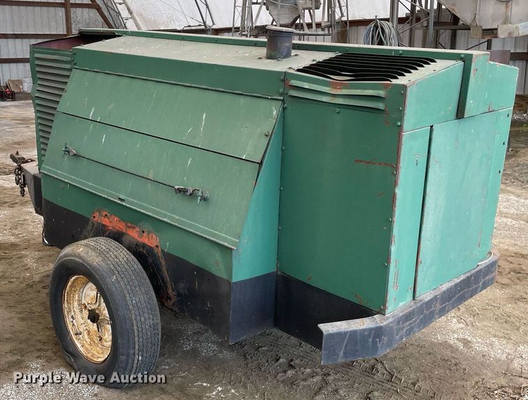 image for item DL3844 Smith  air compressor