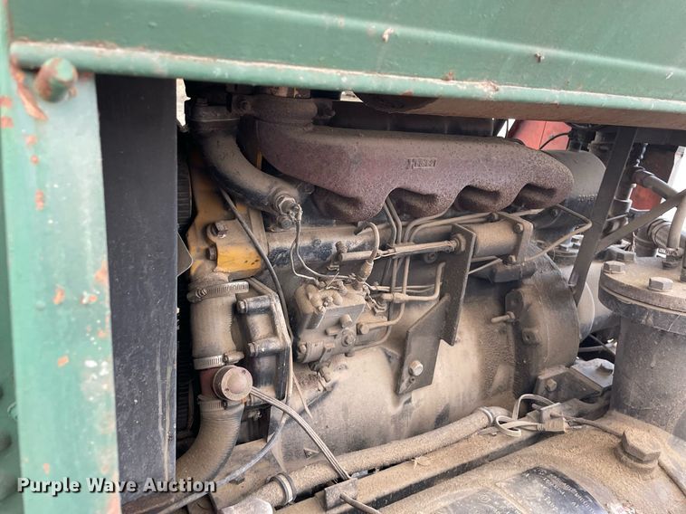 image for item DL3844 Smith  air compressor