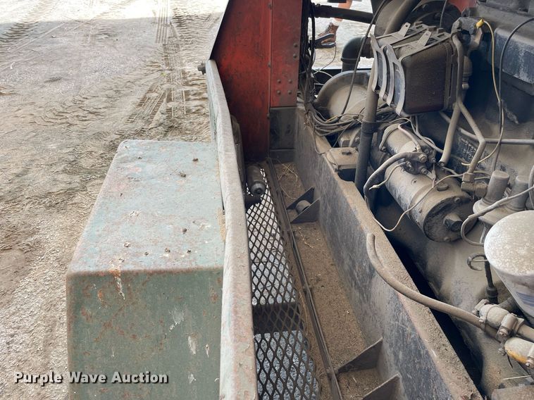 image for item DL3844 Smith  air compressor