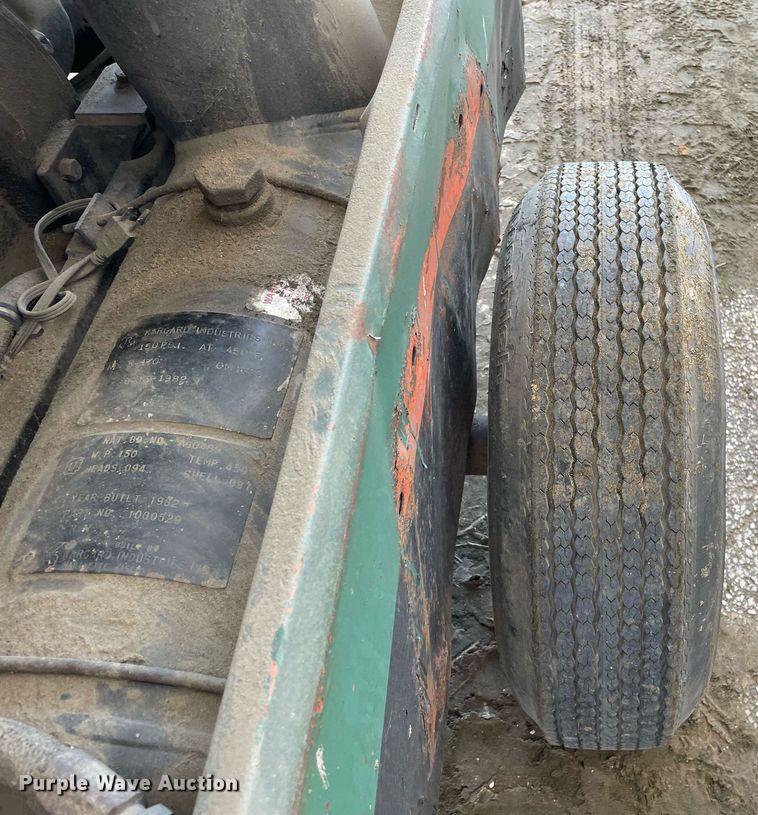 image for item DL3844 Smith  air compressor