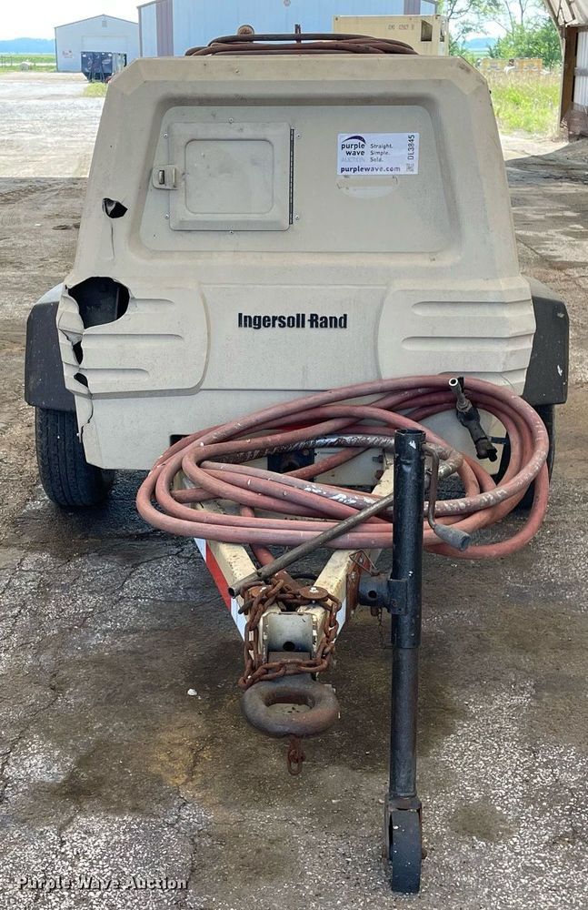 image for item DL3845 2007 Ingersoll Rand P185WJD  air compressor