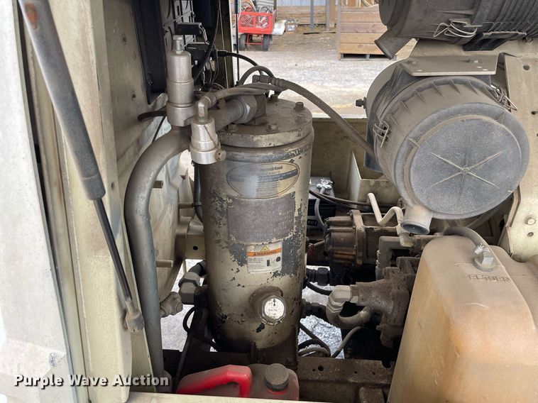 image for item DL3845 2007 Ingersoll Rand P185WJD  air compressor