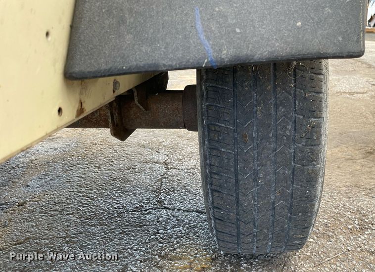 image for item DL3845 2007 Ingersoll Rand P185WJD  air compressor